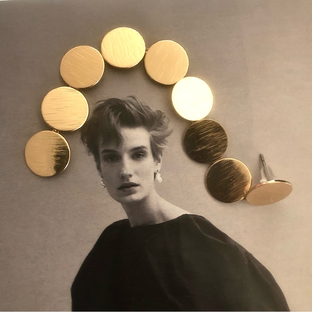 Elegant Gold Disc Earrings